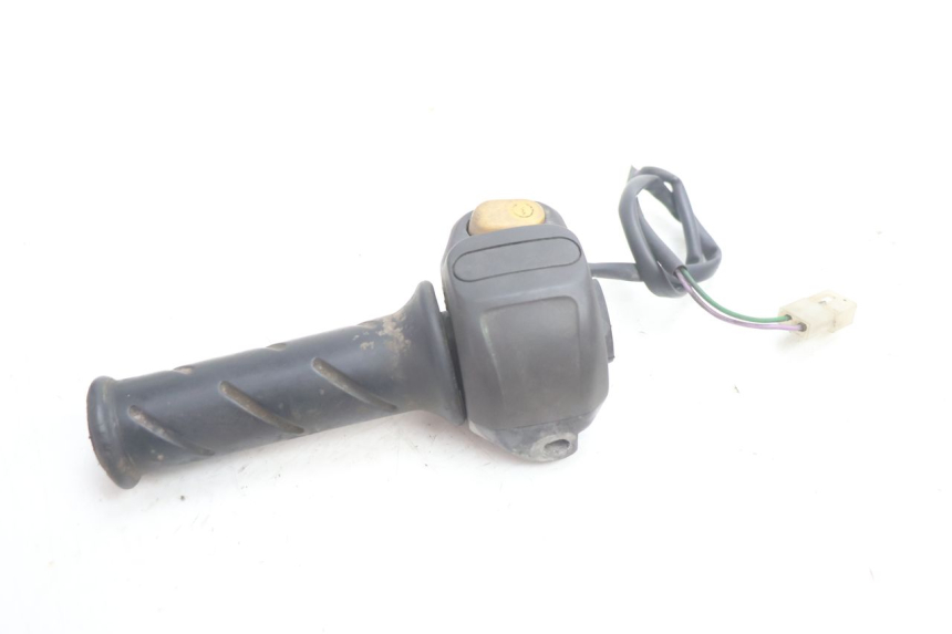 photo de COMANDO DIREITO PEUGEOT VIVACITY 50 (1998 - 2003) - Outro ângulo de visão