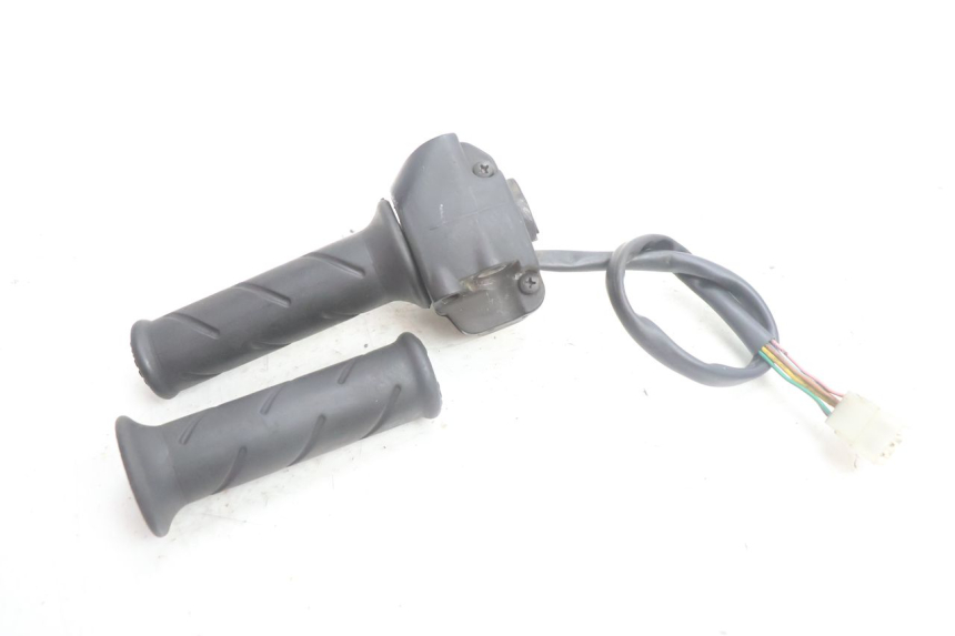 photo de COMANDO DIREITO PEUGEOT VIVACITY 100 (1999 - 2008) - Ampliação técnica