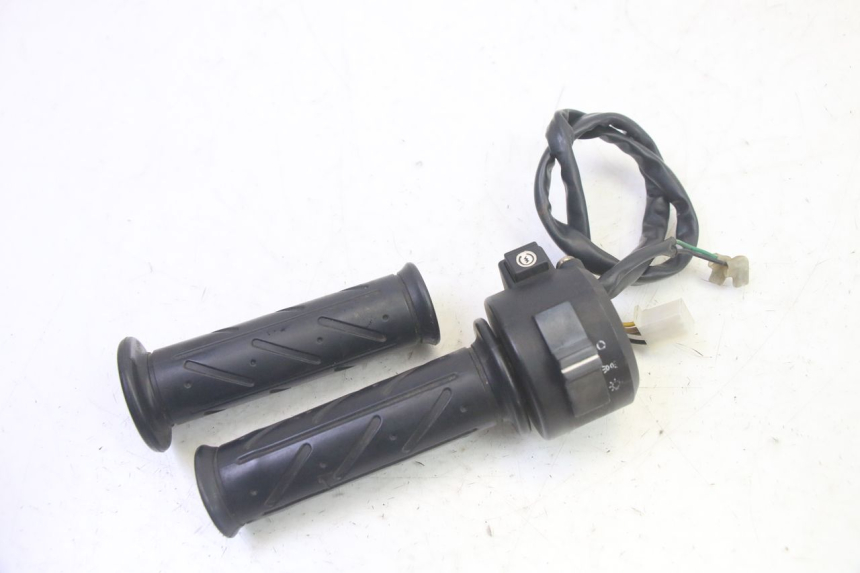 photo de COMANDO DIREITO DAELIM VJ ROADWIN FI 125 (2008 - 2017) - Ampliação técnica