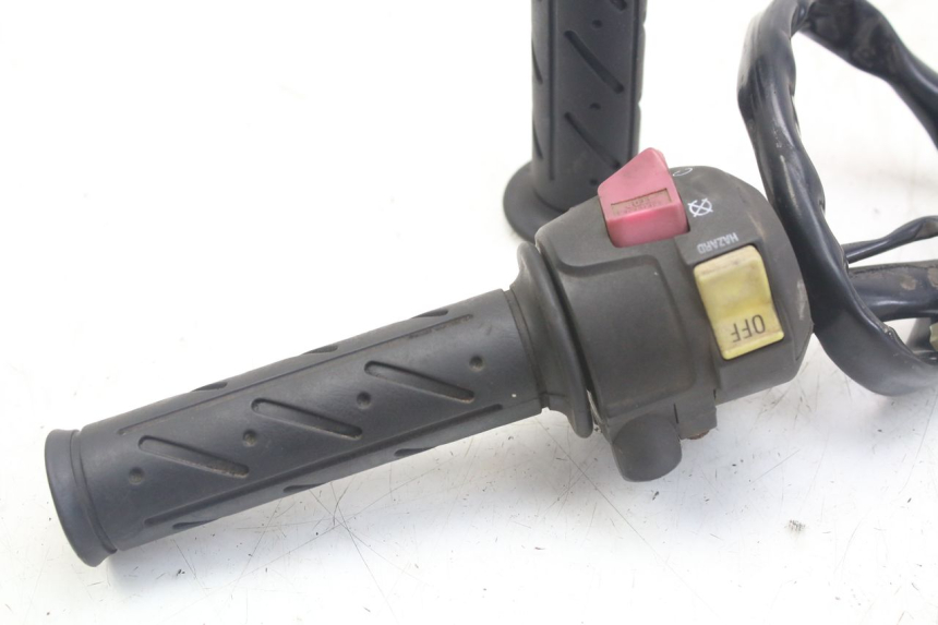 photo de COMANDO DIREITO KYMCO X-CITING XCITING 400 (2014 - 2018) - Outro ângulo de visão