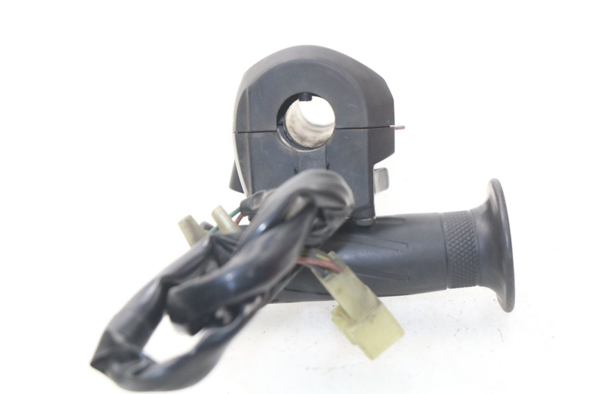 photo de COMANDO DIREITO YAMAHA X-MAX XMAX 125 (2010 - 2013) - Detalhe da peça