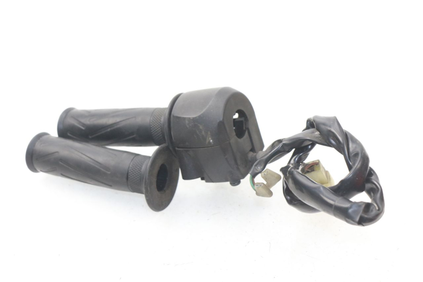 photo de COMANDO DIREITO YAMAHA X-MAX XMAX 125 (2010 - 2013) - Ampliação técnica