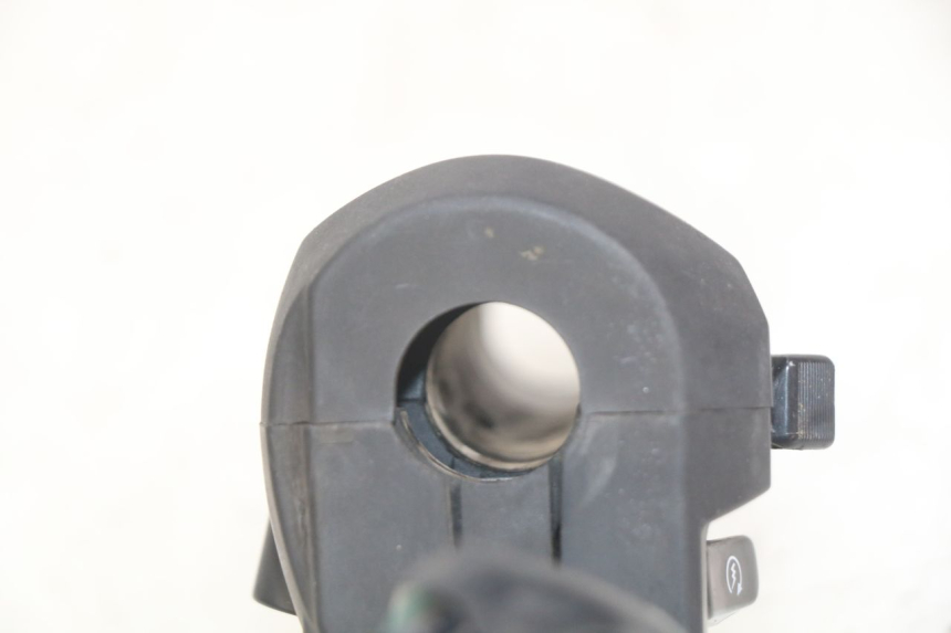 photo de COMANDO DIREITO YAMAHA X-MAX XMAX 125 (2010 - 2013) - Detalhe da peça