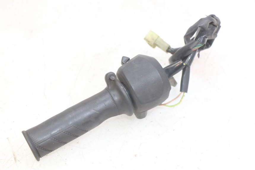photo de COMANDO DIREITO YAMAHA X-MAX XMAX 125 (2010 - 2013) - Ampliação técnica