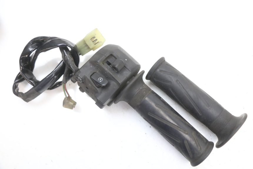 photo de COMANDO DIREITO YAMAHA X-MAX XMAX 125 (2010 - 2013) - Vista principal