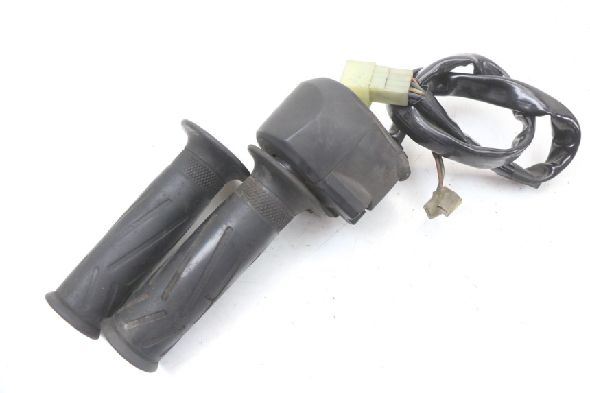 photo de COMANDO DIREITO YAMAHA X-MAX XMAX 125 (2010 - 2013) - Ampliação técnica