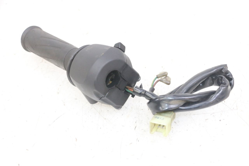 photo de COMANDO DIREITO YAMAHA X-MAX XMAX 125 (2010 - 2013) - Estado da superfície