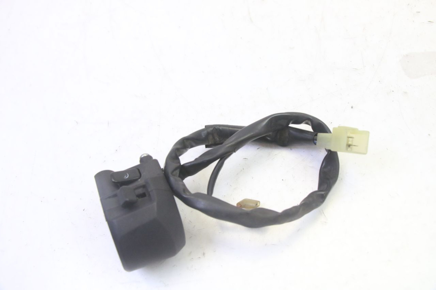 photo de COMANDO DIREITO YAMAHA X-MAX XMAX 125 (2010 - 2013) - Zoom do estado de desgaste