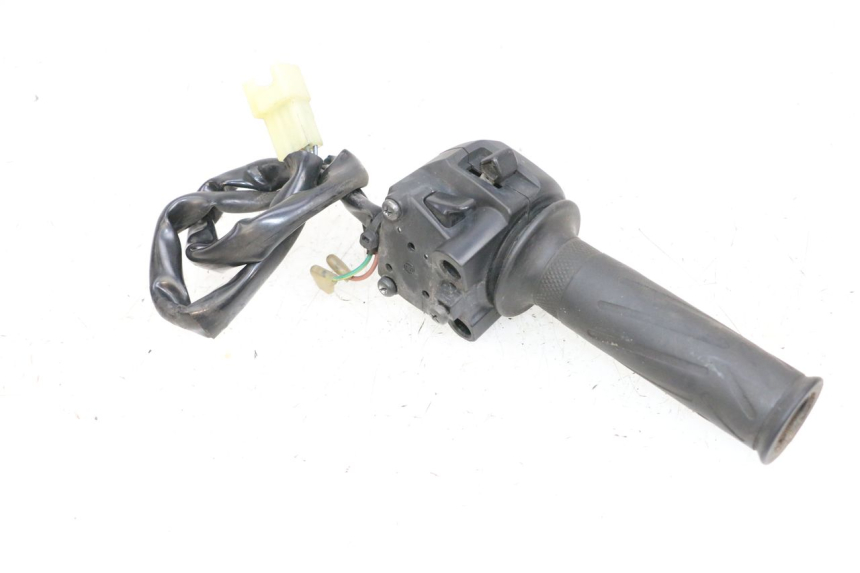 photo de COMANDO DIREITO YAMAHA X-MAX XMAX 125 (2010 - 2013) - Detalhe da peça