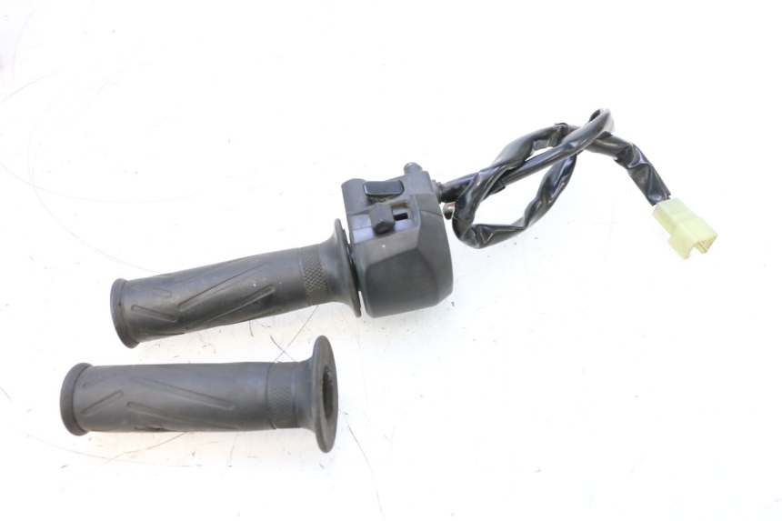 photo de COMANDO DIREITO YAMAHA X-MAX XMAX 125 (2010 - 2013) - Ampliação técnica