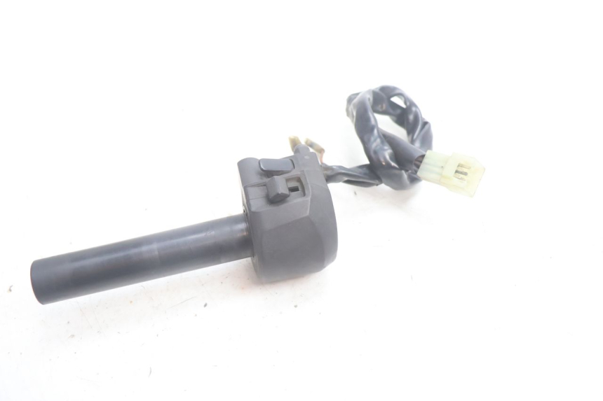 photo de COMANDO DIREITO YAMAHA X-MAX XMAX 125 (2010 - 2013) - Outro ângulo de visão
