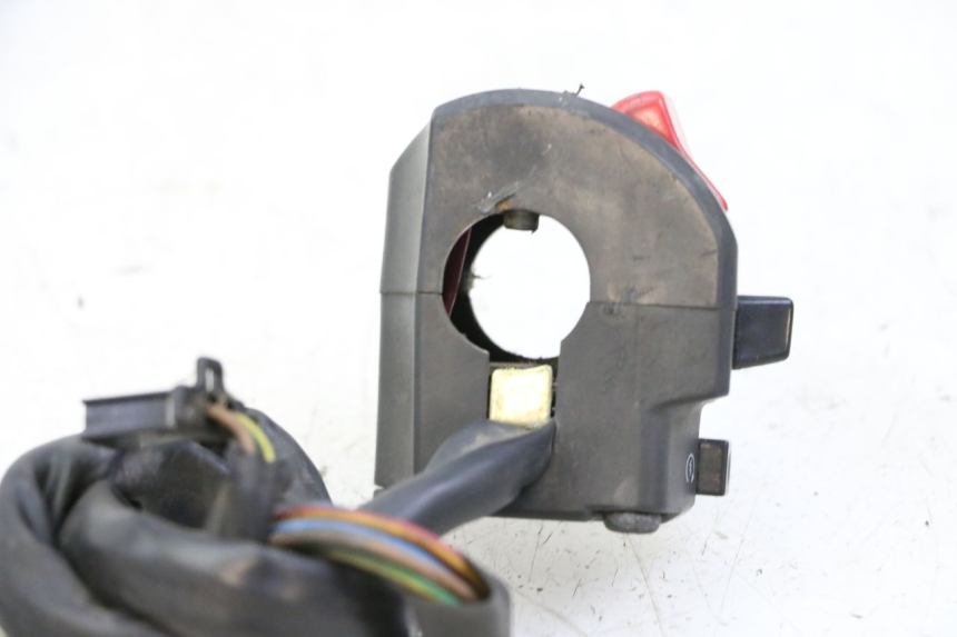 photo de COMANDO DIREITO YAMAHA XJN DIVERSION 600 (2000 - 2003) - Detalhe da peça
