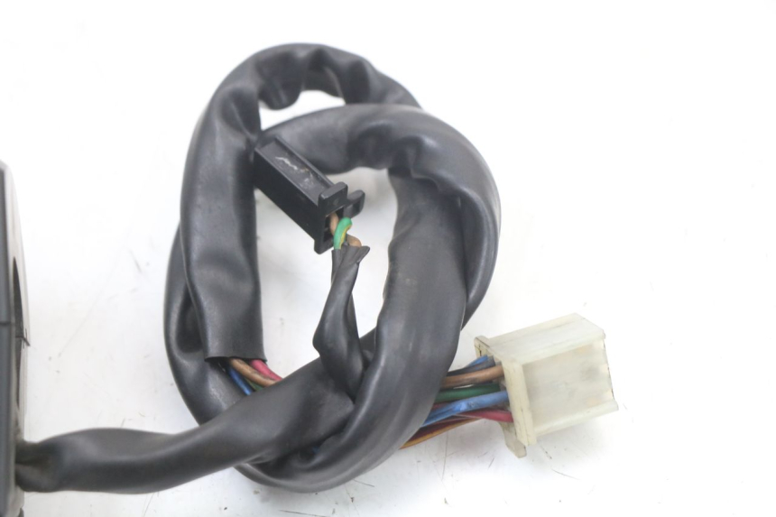 photo de COMANDO DIREITO YAMAHA XJS DIVERSION 600 (1997 - 1999) - Pontos de fixação