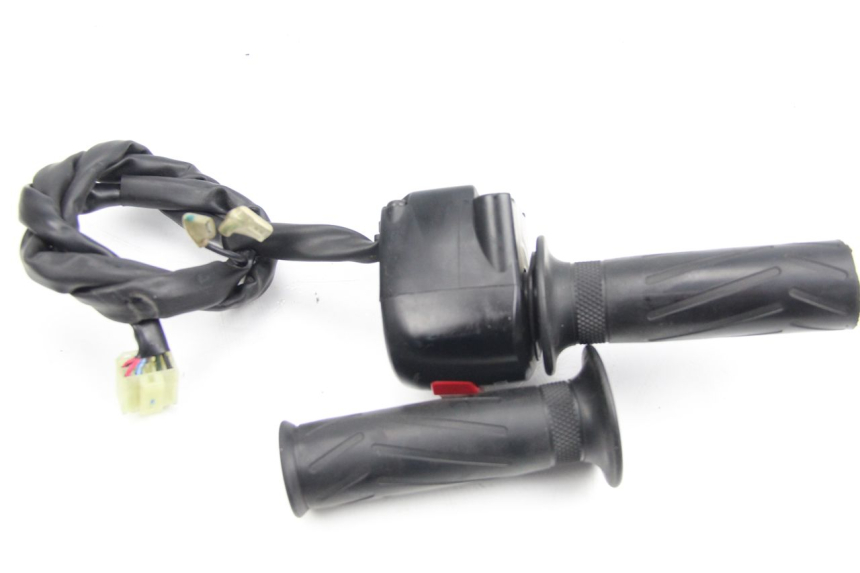 photo de COMANDO DIREITO YAMAHA XP T-MAX TMAX 500 (2008 - 2012) - Detalhe da peça