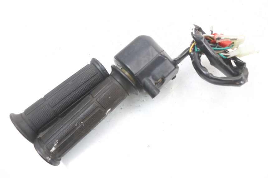 photo de COMANDO DIREITO SYM XS 125 (2007 - 2016) - Outro ângulo de visão