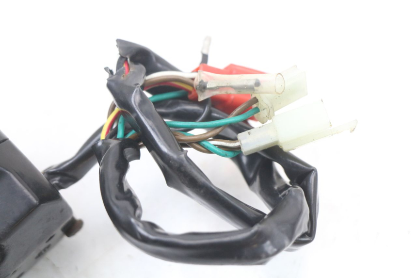 photo de COMANDO DIREITO SYM XS 125 (2007 - 2016) - Pontos de fixação