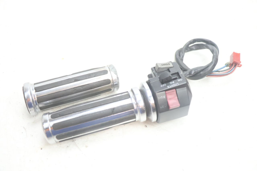 photo de COMANDO DIREITO YAMAHA XV VIRAGO 535 (1988 - 2004) - Outro ângulo de visão