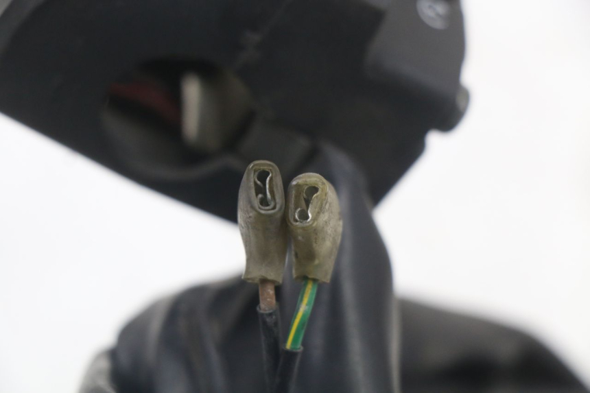 photo de COMANDO DIREITO YAMAHA FJR ABS 1300 (2006 - 2012) - Estado da superfície