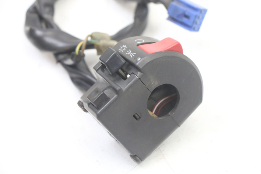 photo de COMANDO DIREITO YAMAHA FZS FAZER 600 (2001 - 2003) - Outro ângulo de visão