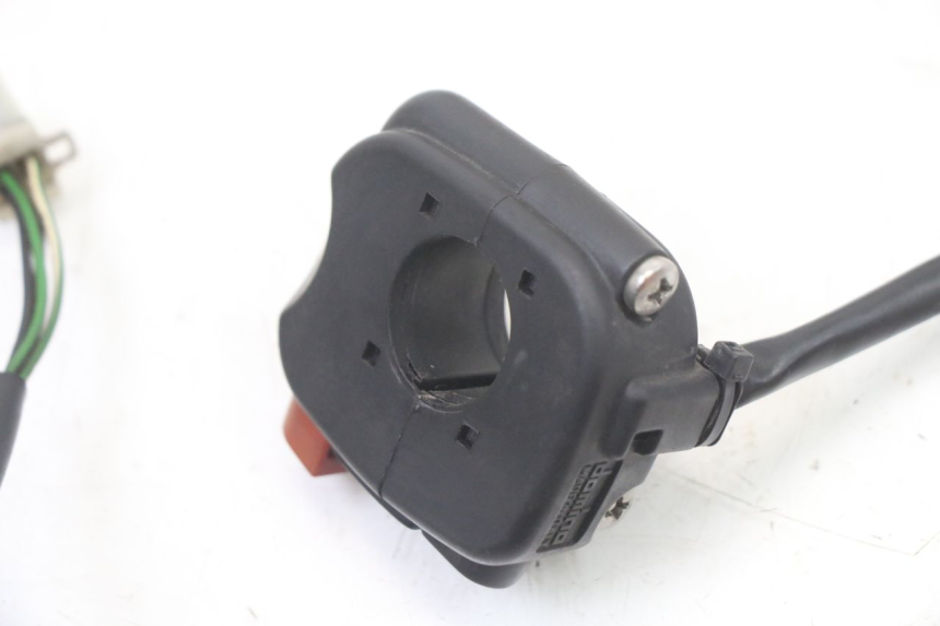 photo de COMANDO DIREITO YAMAHA TZR 50 (2008 - 2016) - Ampliação técnica