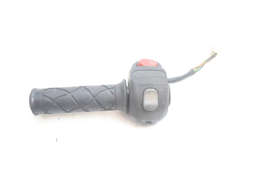photo de COMANDO DIREITO YAMAHA YP MAJESTY 125 (2002 - 2006) - Vista geral