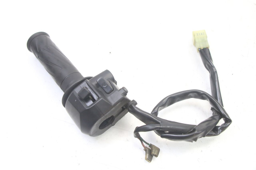 photo de COMANDO DIREITO YAMAHA YP X-MAX XMAX 400 (2014 - 2017) - Outro ângulo de visão