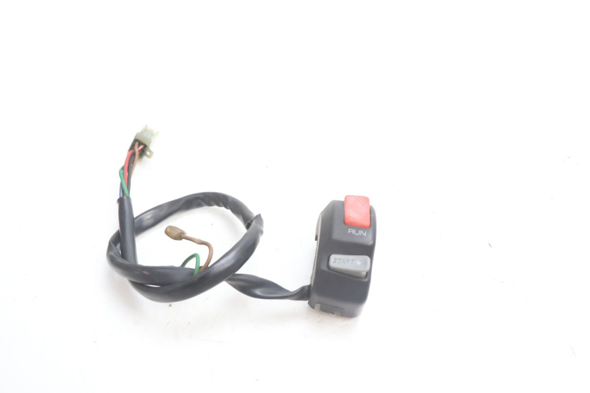 photo de COMUTADOR DIREITO YAMAHA YZF R GENESIS 750 (1993 - 1998) - Zoom do estado de desgaste