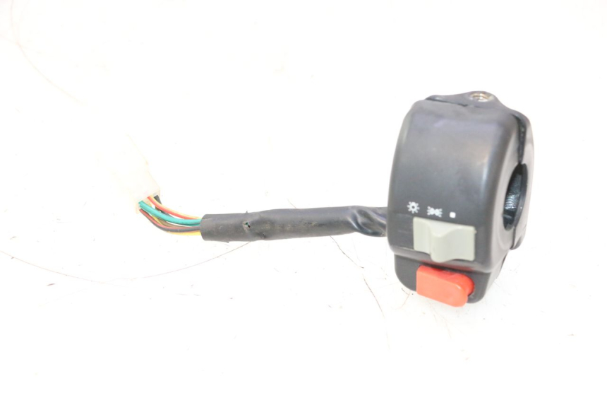 photo de COMANDO DIREITO UNIVERSAL BIKE ZN50QT-11B 50 (2018 - 2021) - Vista principal