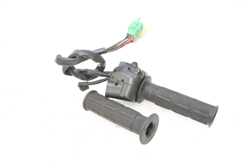 photo de COMANDO DIREITO KAWASAKI ZX-6R ZX6R 600 (1995 - 1997) - Ampliação técnica