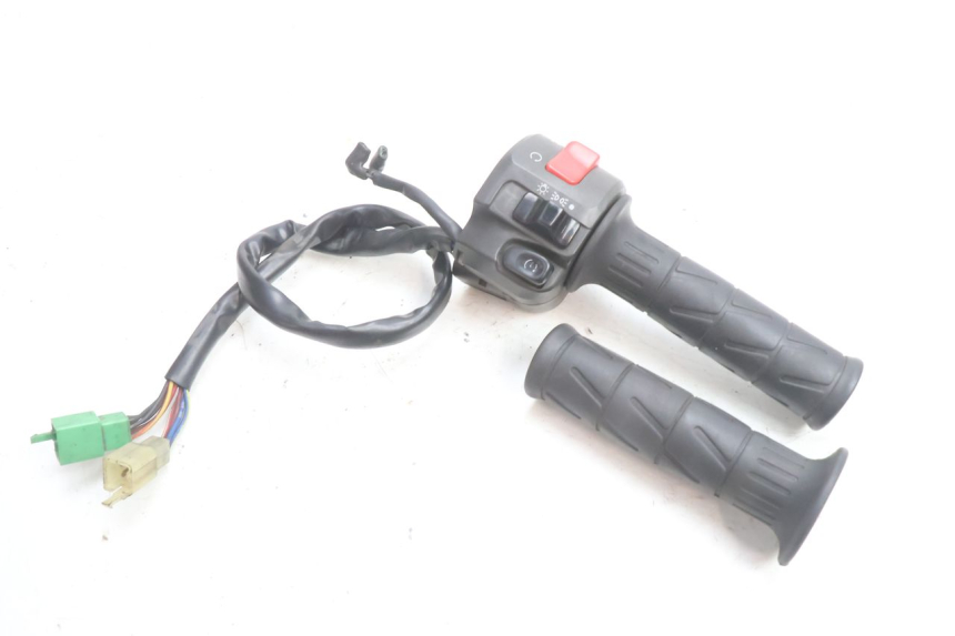 photo de COMANDO DIREITO KAWASAKI ZZR 600 (1995 - 2004) - Vista principal