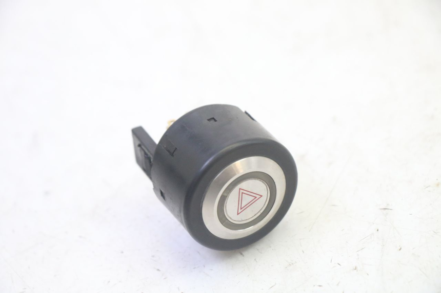 photo de INTERRUPTOR DE LUZES DE EMERGÊNCIA ADIVA AD3 300 (2014 - 2020) - Vista principal