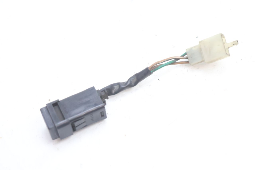 photo de INTERRUPTOR DE LUZES DE EMERGÊNCIA YAMAHA FJR 1300 (2001 - 2005) - Outro ângulo de visão