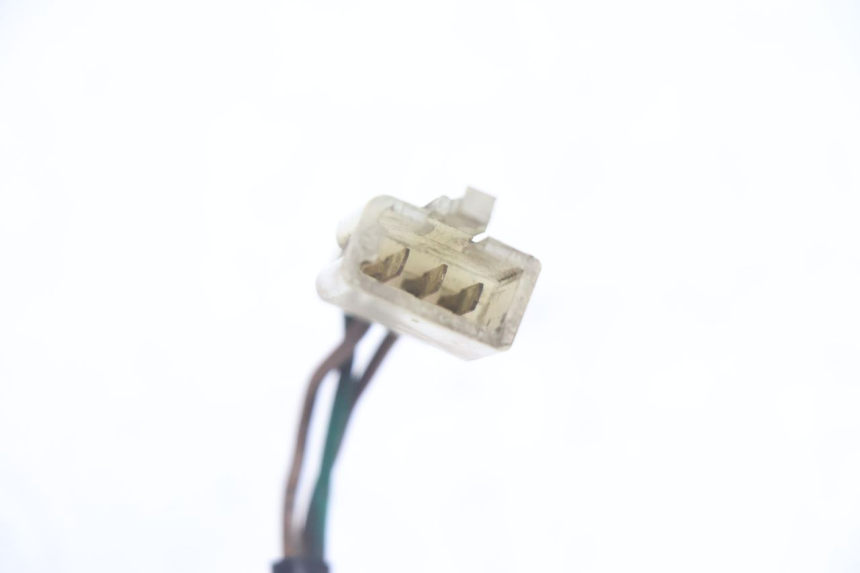 photo de INTERRUPTOR DE LUZES DE EMERGÊNCIA YAMAHA FJR 1300 (2001 - 2005) - Ampliação técnica