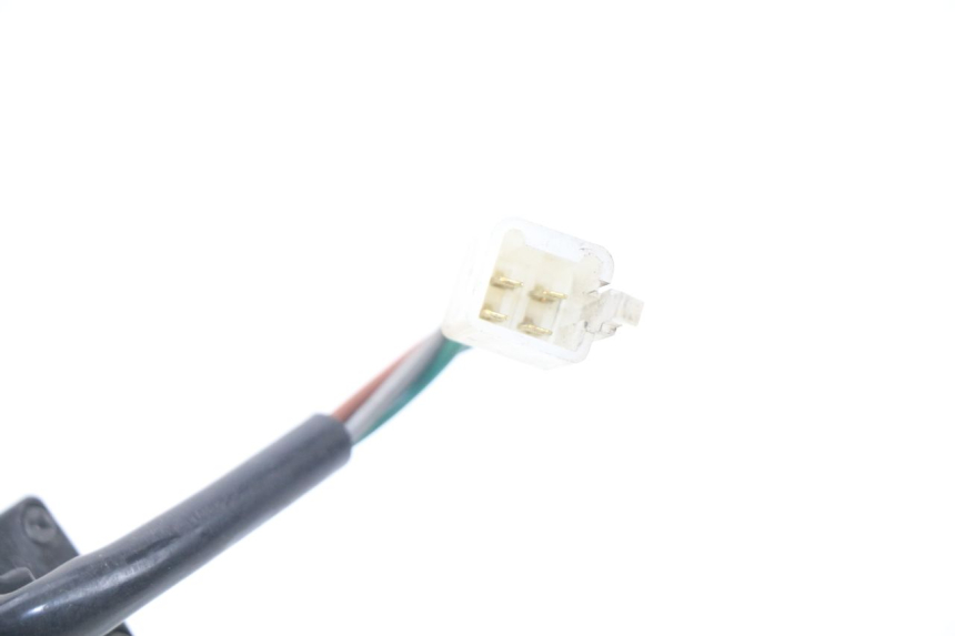 photo de COMUTADOR DE LUZES DE EMERGÊNCIA SYM GTS EFI ABS 125 (2012 - 2016) - Detalhe da peça