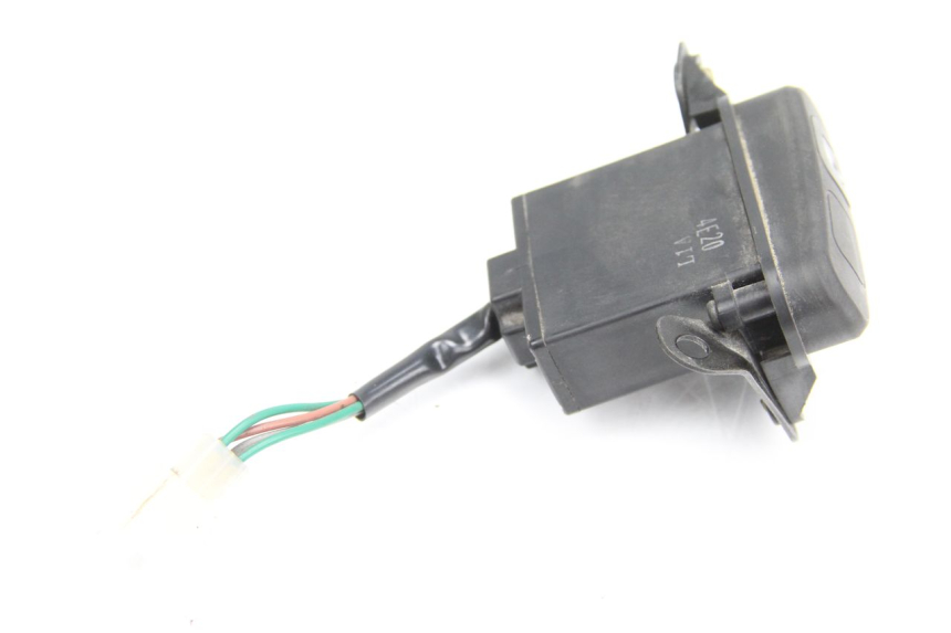 photo de COMUTADOR DE LUZES DE EMERGÊNCIA SYM GTS EFI ABS 125 (2012 - 2016) - Detalhe da peça