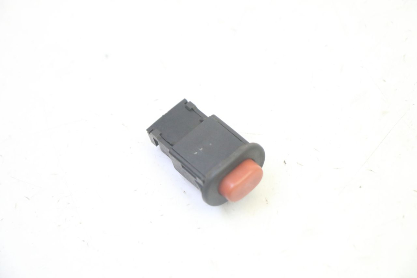 photo de COMUTADOR DE LUZES DE EMERGÊNCIA DAELIM HISTORY 125 (2001 - 2002) - Detalhe da peça