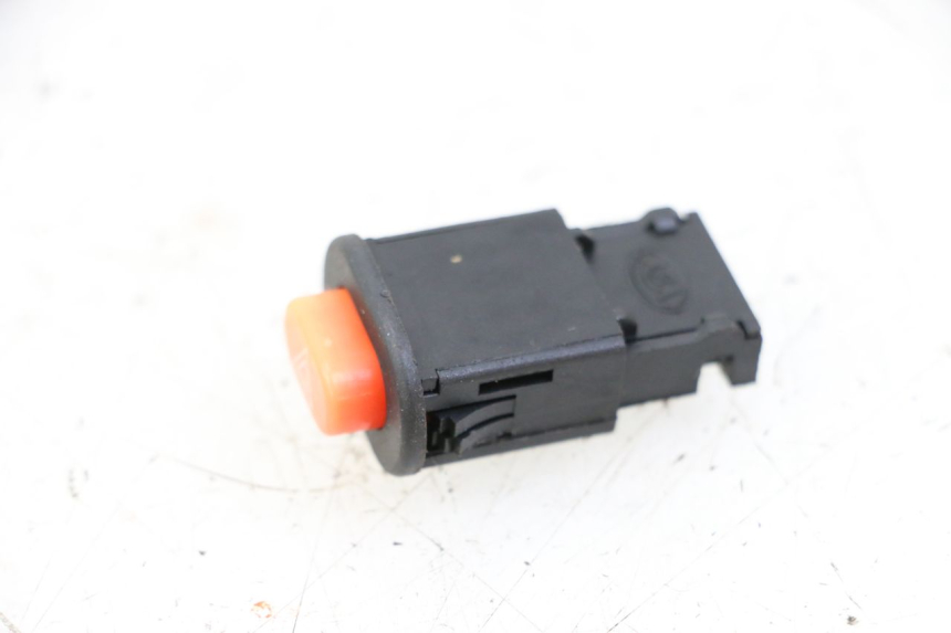 photo de COMUTADOR DE LUZES DE EMERGÊNCIA LONGJIA SHARPY 125 (2020 - 2024) - Zoom do estado de desgaste