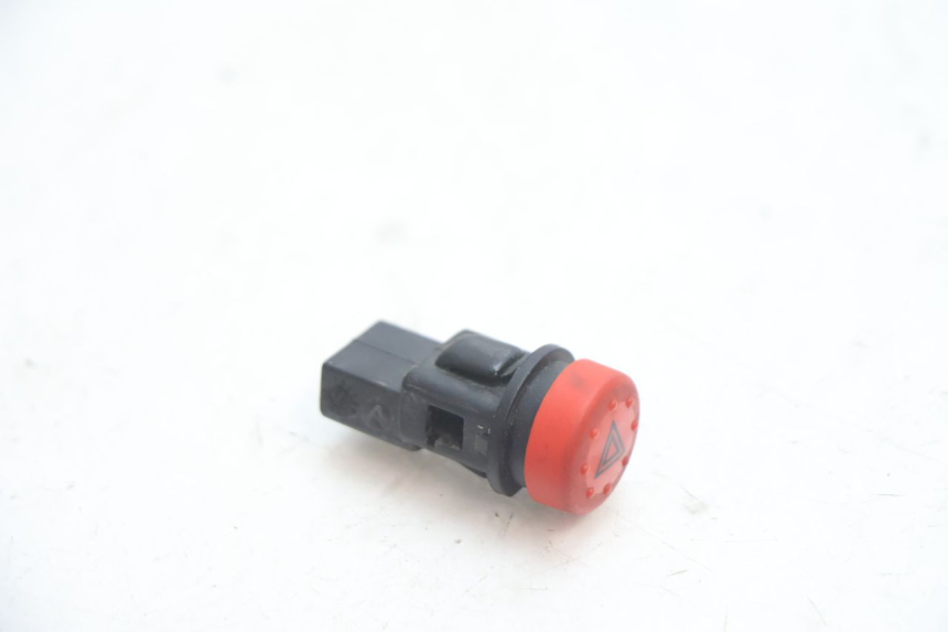 photo de INTERRUPTOR DE LUZES DE EMERGÊNCIA PIAGGIO MP3 LT 300 (2010 - 2016) - Detalhe da peça