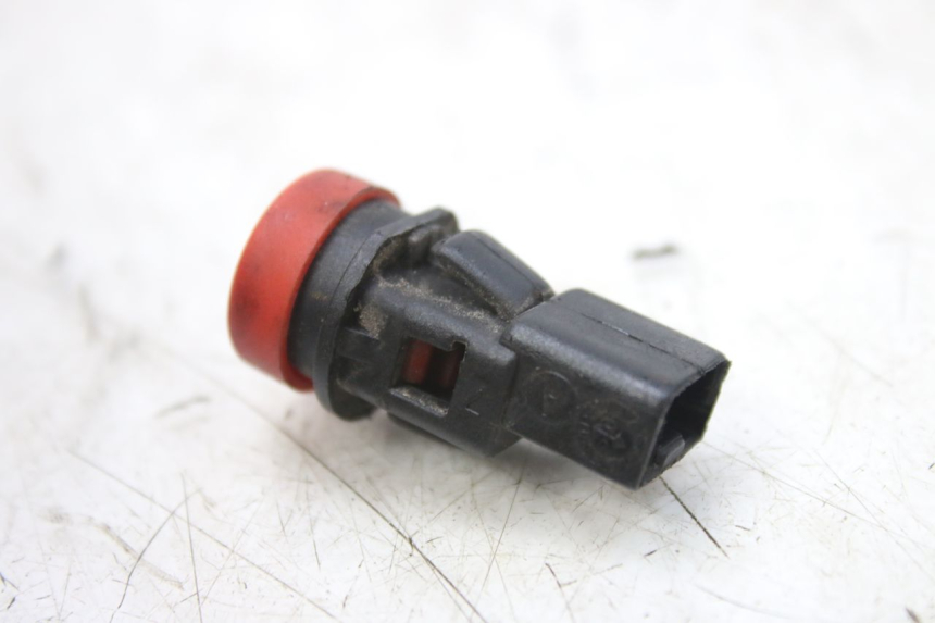 photo de COMUTADOR DE LUZES DE EMERGÊNCIA PIAGGIO MP3 RL 250 (2006 - 2010) - Detalhe da peça