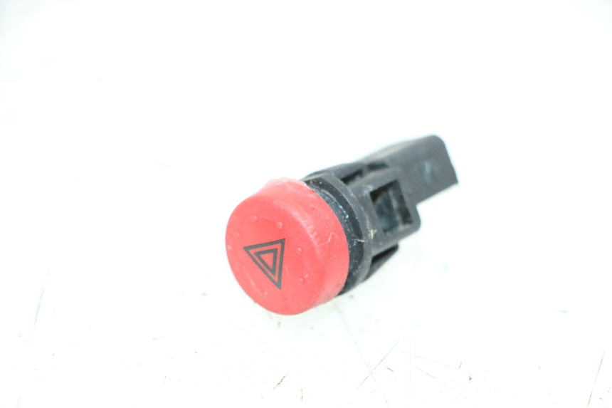 photo de INTERRUPTOR DE LUZES DE EMERGÊNCIA PIAGGIO MP3 500 (2014 - 2017) - Vista principal