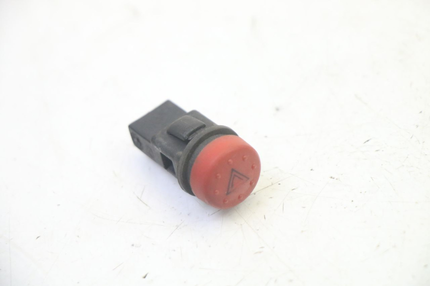 photo de COMUTADOR DE LUZES DE EMERGÊNCIA PIAGGIO MP3 RL 250 (2006 - 2010) - Detalhe da peça