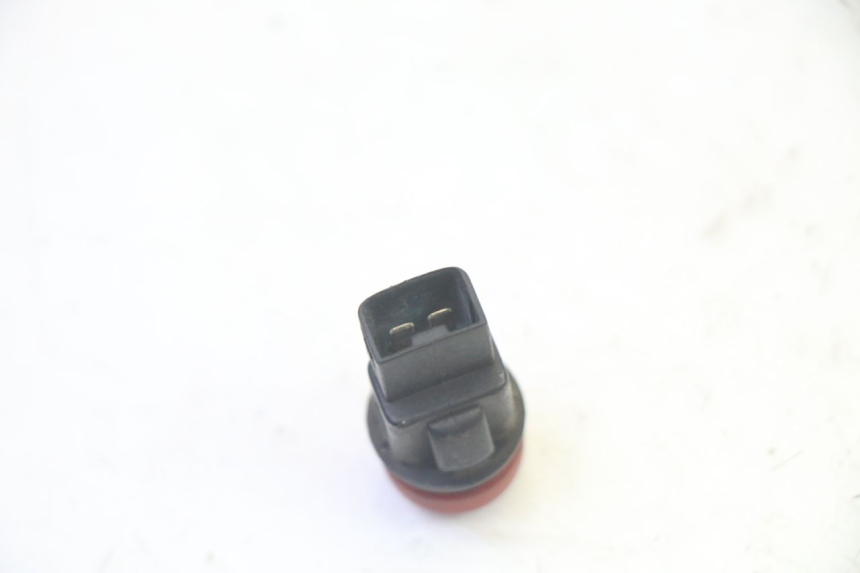 photo de COMUTADOR DE LUZES DE EMERGÊNCIA PIAGGIO MP3 RL 250 (2006 - 2010) - Outro ângulo de visão