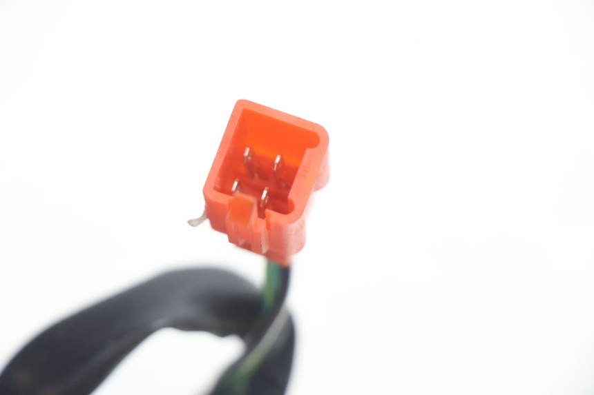 photo de INTERRUPTOR DE LUZES DE EMERGÊNCIA VASTRO STREET S 50 (2016 - 2021) - Ampliação técnica