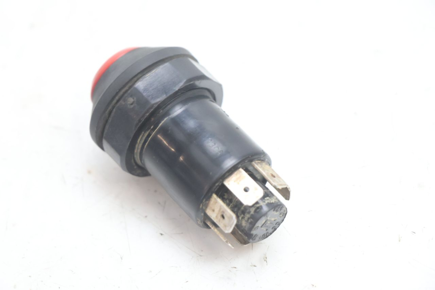 photo de INTERRUPTOR DE LUZES DE EMERGÊNCIA BOOM TRIKE FUN 500 (2004 - 2010) - Outro ângulo de visão