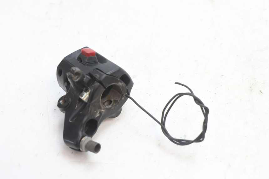 photo de COMUTADOR ESQUERDO PEUGEOT 103 SPX CLIP 50 (1989 - 1992) - Detalhe da peça
