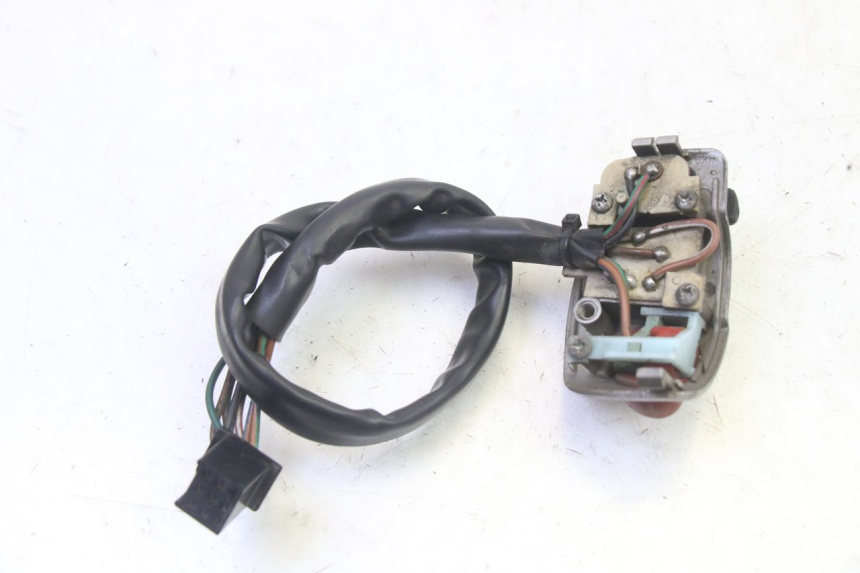 photo de COMANDO ESQUERDO QUADRO 4 4D 350 (2015 - 2018) - Vista geral