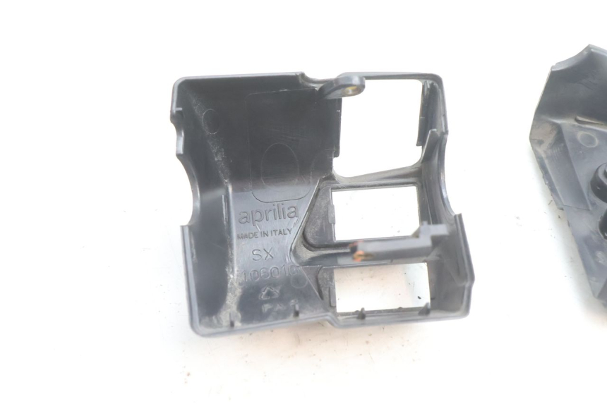 photo de INTERRUPTOR ESQUERDO APRILIA ATLANTIC S 125 (2010 - 2013) - Ampliação técnica