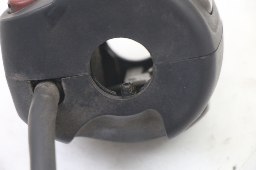 photo de COMANDO ESQUERDO BMW C1 125 (2000 - 2003) - Pontos de fixação