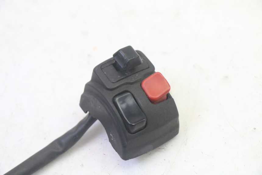 photo de COMANDO ESQUERDO MBK BOOSTER SPIRIT 50 (2004 - 2017) - Outro ângulo de visão