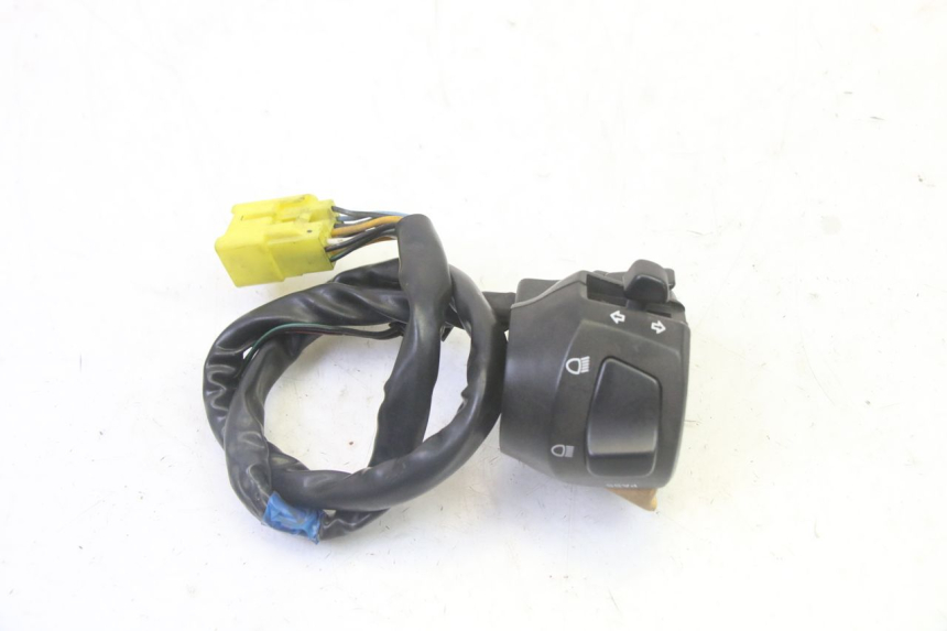 photo de COMANDO ESQUERDO SUZUKI BURGMAN 125 (2007 - 2014) - Zoom do estado de desgaste